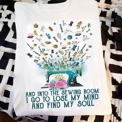 Entro al cuarto de costura para perder la cabeza y encontrar mi alma. Camisas