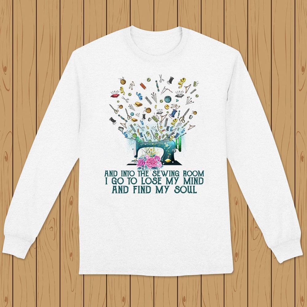 Entro al cuarto de costura para perder la cabeza y encontrar mi alma. Camisas