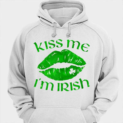 Kiss Me I’m Irish Lips Sexy St Patricks Day Shirts