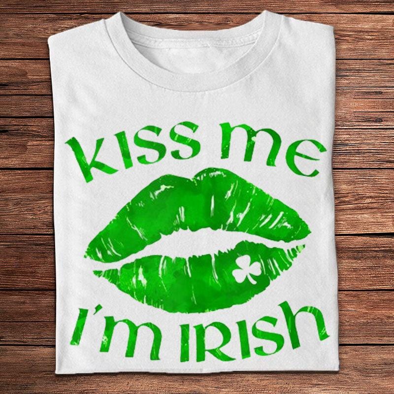 Kiss Me I’m Irish Lips Sexy St Patricks Day Shirts