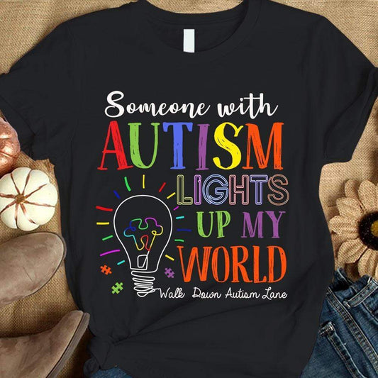 Alguien con autismo ilumina mi mundo, camiseta de concienciación sobre el autismo