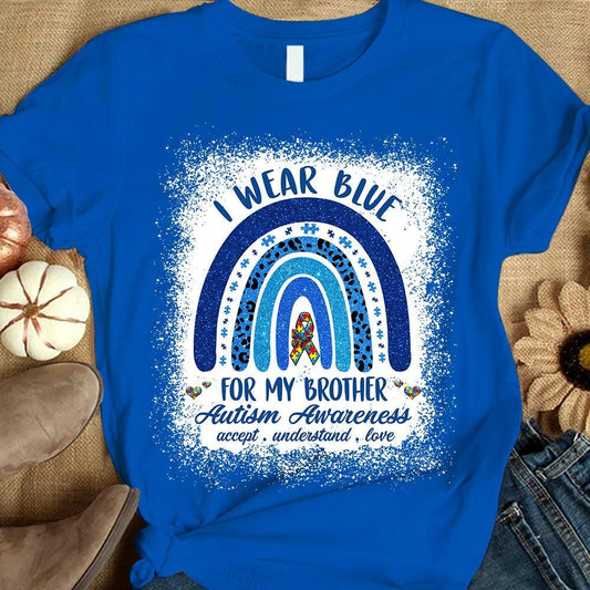 Camiseta de concienciación sobre la aceptación del autismo, "Me pongo azul por mi hermano", pieza de rompecabezas de arcoíris