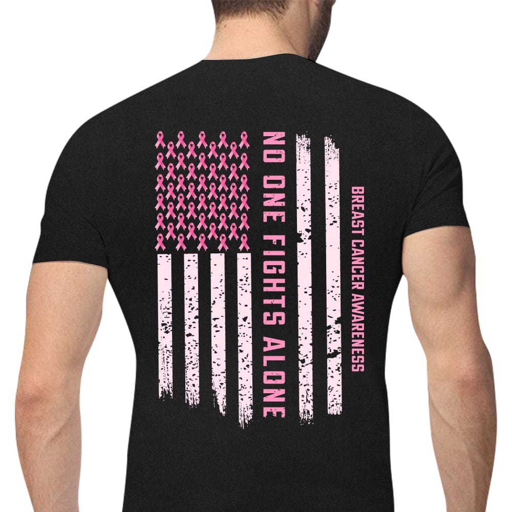 Camiseta de apoyo para la concientización sobre el cáncer de mama, cinta con la bandera estadounidense que dice "Nadie lucha solo"