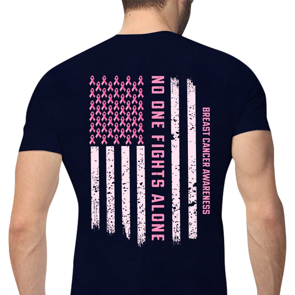 Camiseta de apoyo para la concientización sobre el cáncer de mama, cinta con la bandera estadounidense que dice "Nadie lucha solo"