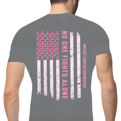 Camiseta de apoyo para la concientización sobre el cáncer de mama, cinta con la bandera estadounidense que dice "Nadie lucha solo"