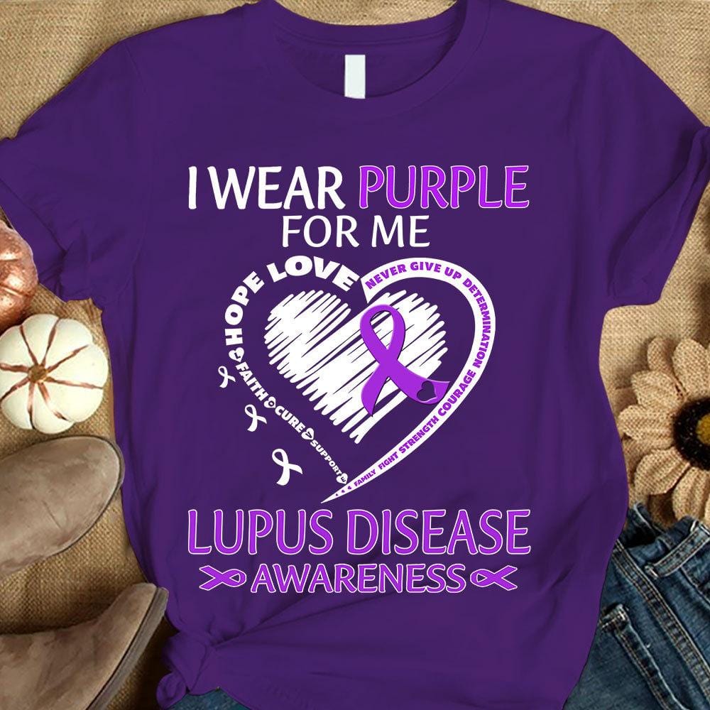 Por mí llevo morado, camiseta de guerrero de la concienciación sobre el lupus, corazón de lazo