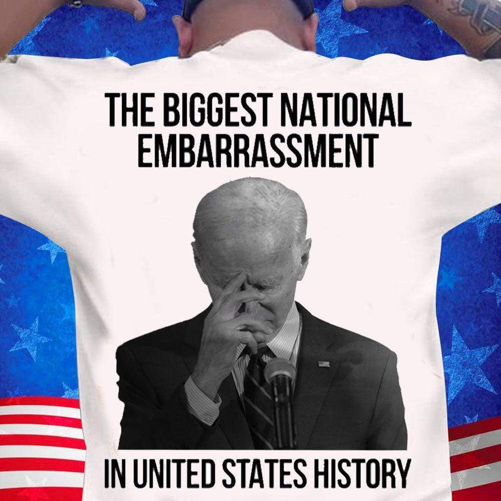 La mayor vergüenza nacional en la historia de Estados Unidos: camisetas anti Biden para fanáticos de Trump