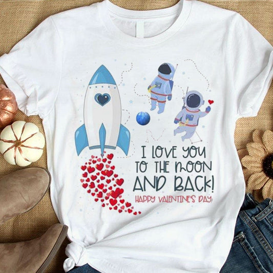 Camisetas de San Valentín con el mensaje "Te amo hasta la luna y más allá"