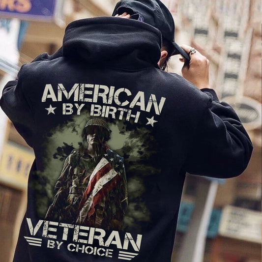 Camisetas de "estadounidense por nacimiento, veterano por elección"