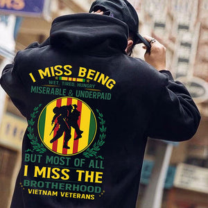 Camisetas de veteranos de Vietnam con el lema "Extraño a la Hermandad"