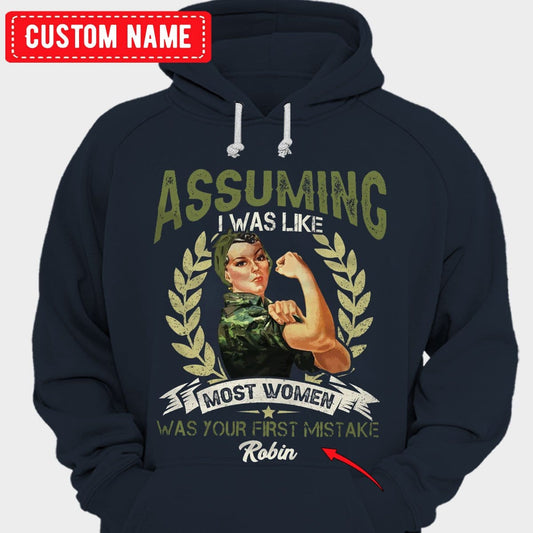 Suponer que yo era como la mayoría de las mujeres fue tu primer error Sudadera con capucha y camisetas de mujer veterana