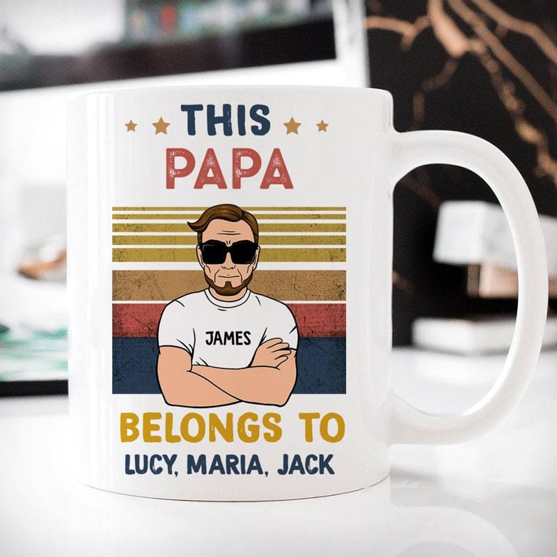 Taza personalizada "Este papá pertenece al Día del Padre"