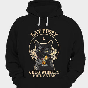 Comer coño, beber whisky, saludar a Satanás, gato negro, camisetas de vino